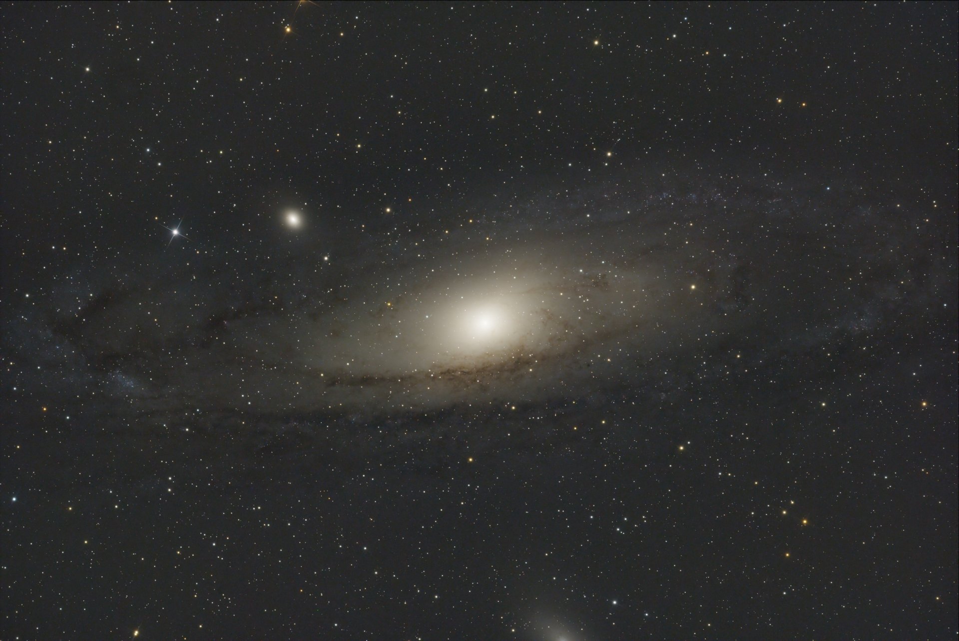 M31 Stack_32bits_52frames_1040s.jpg