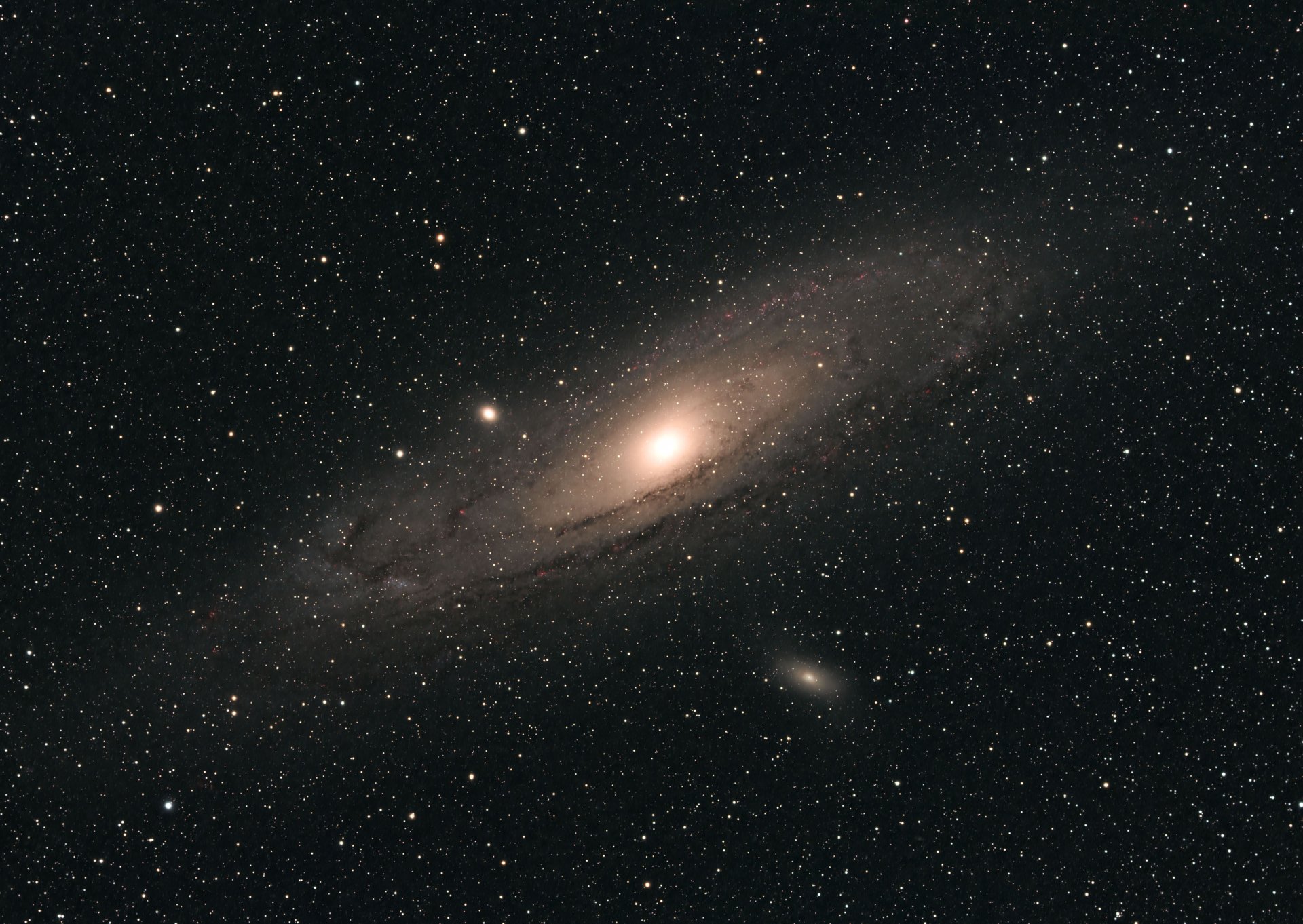 M31_Dual_Session1_test_-LHaRGB_1-St_stretch10 copy_small.jpg