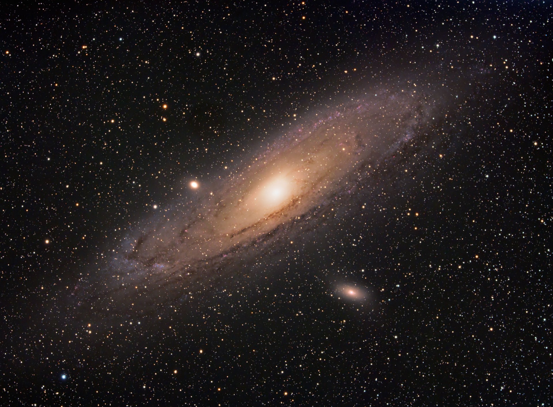 M31_dualAPO_2days_LHaRGBdata_combine_-RGB-session_1_session_2_session_3-St copy.jpg