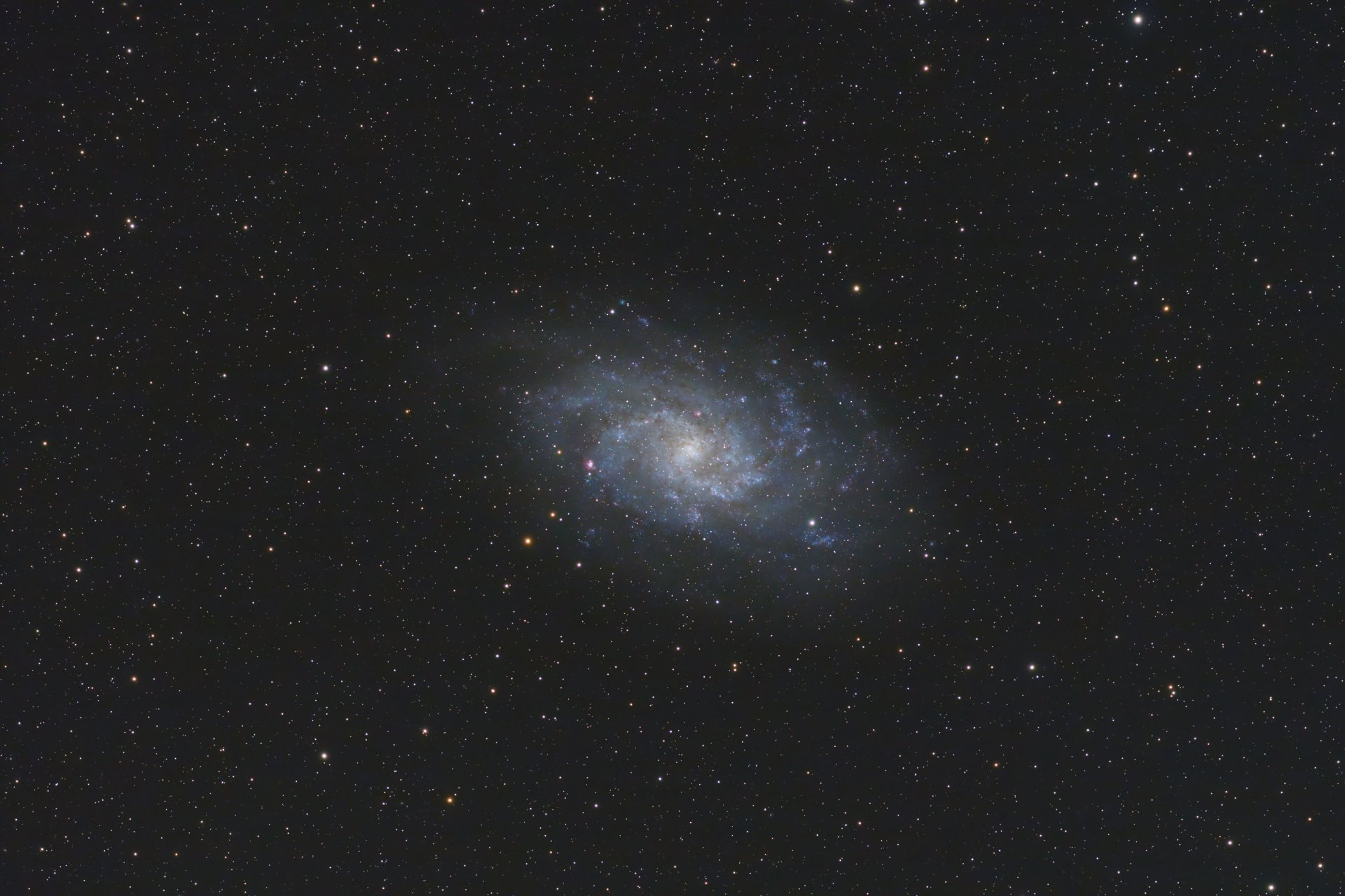 M33_Stack_16bits_300frames_1800s.jpg