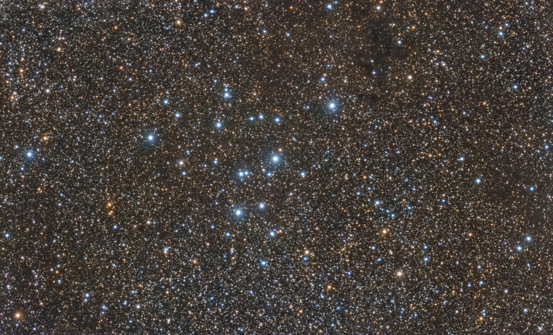 M39_Apo_585_2_crop Kopie.jpg