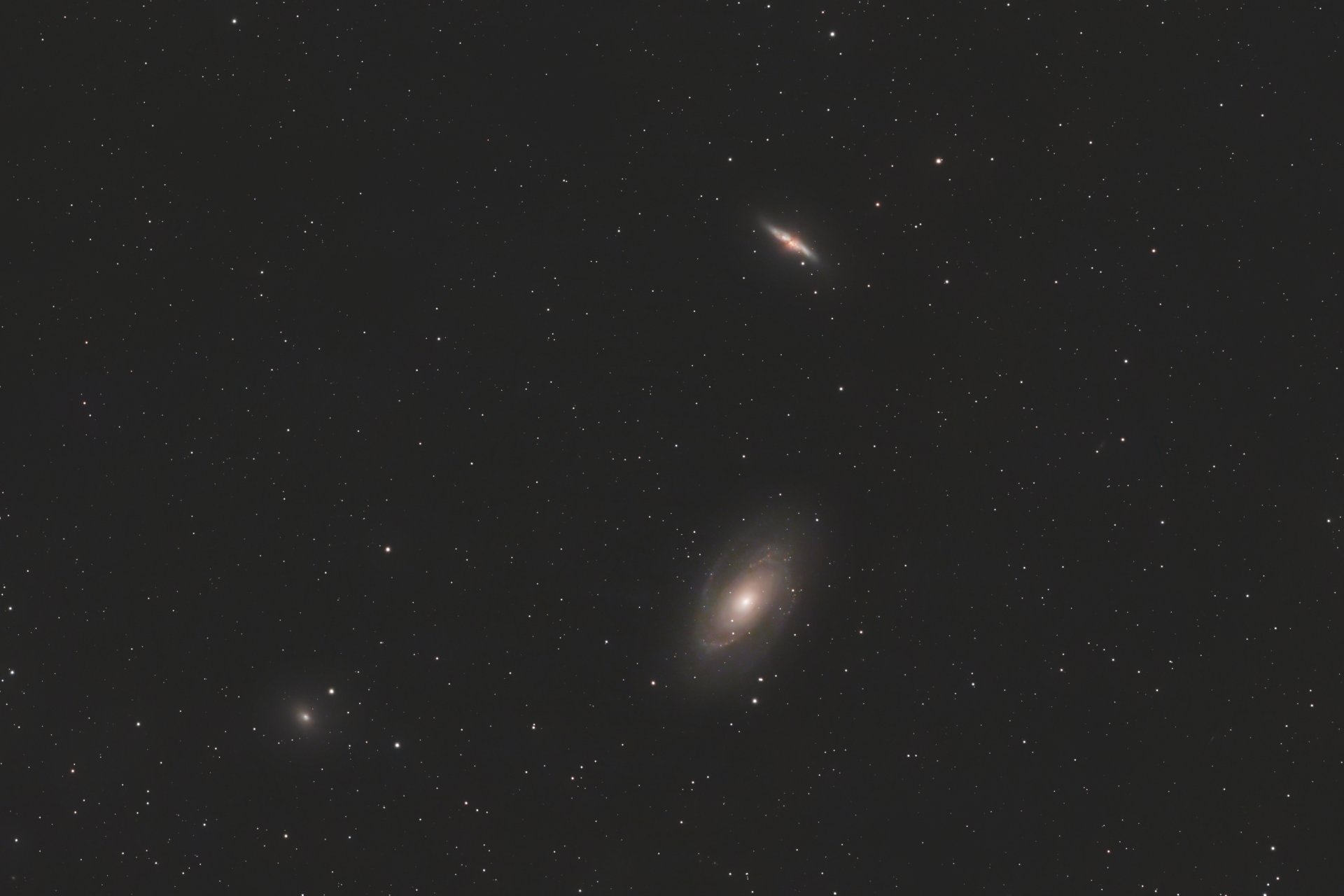 M81-M82_Stack_16bits_300frames_1800s.jpg