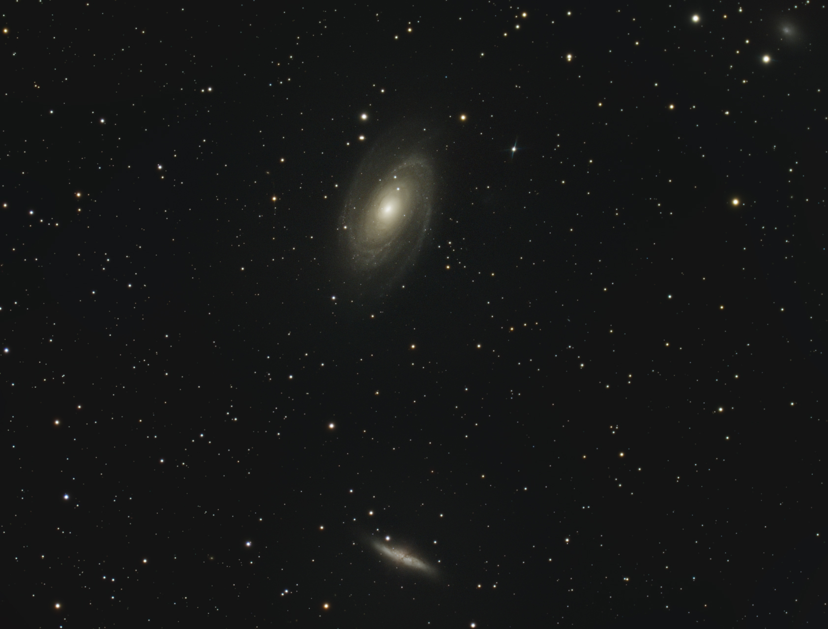 M82.jpg