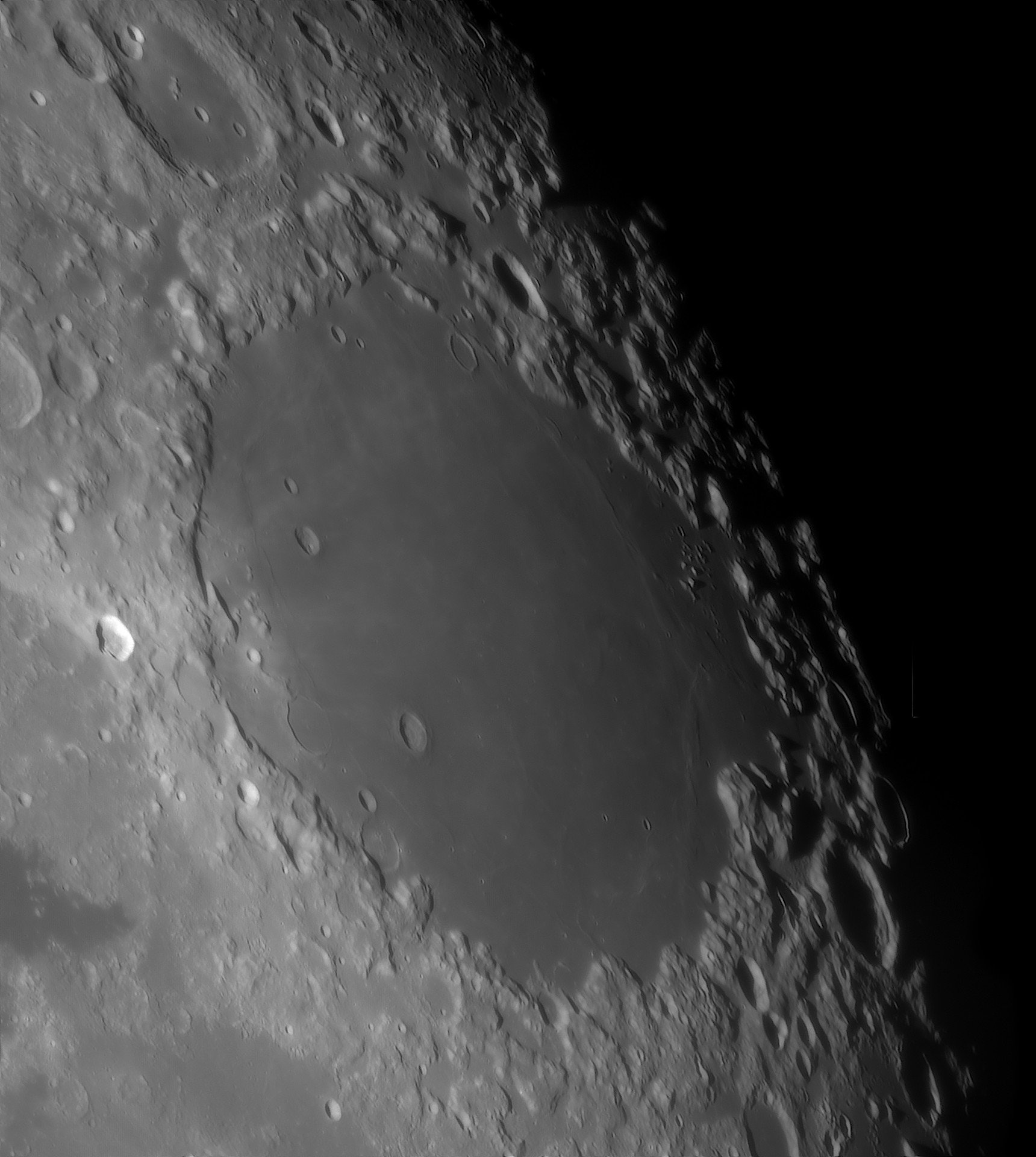 mare-crisium_071125_001424_Rmosaik1920.jpg