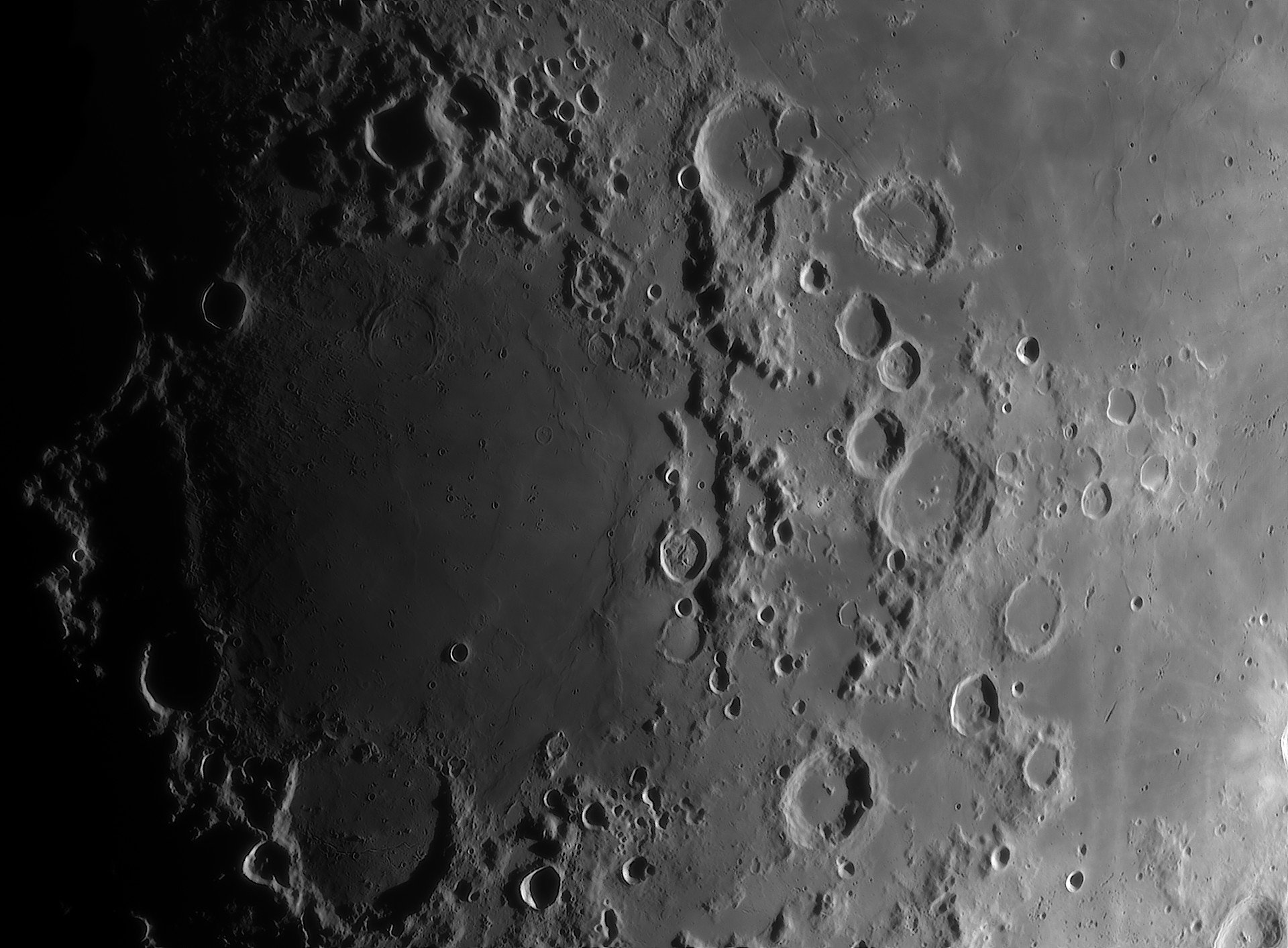 mare-nectaris_020525_212307-1920.jpg