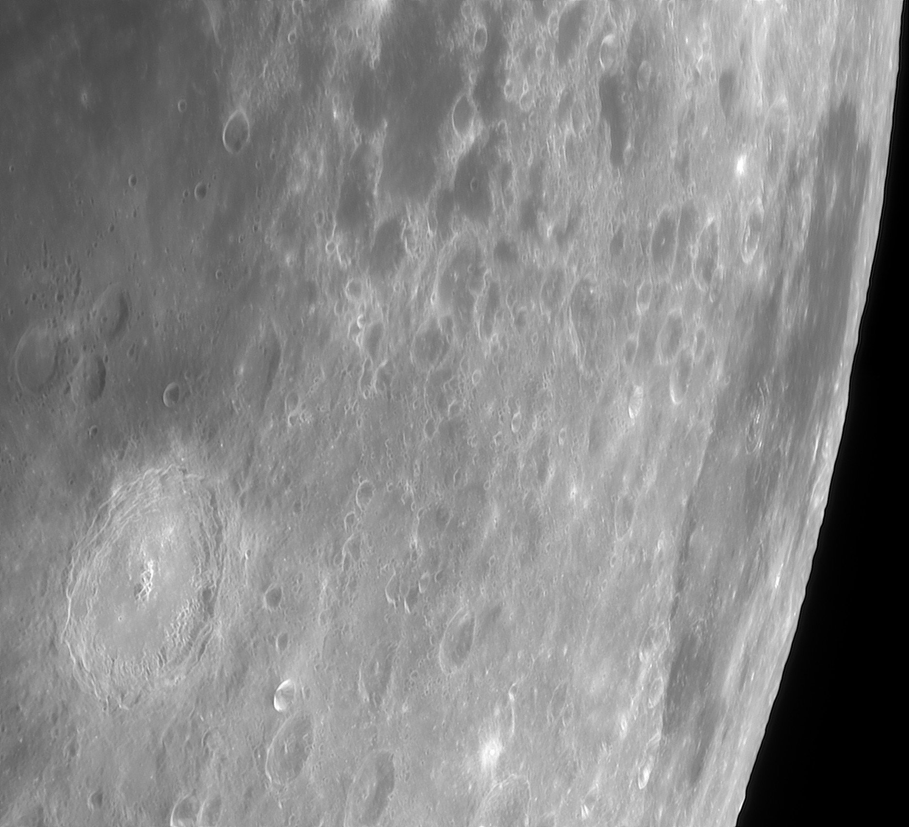 mare-smythii_040425_214629c.jpg