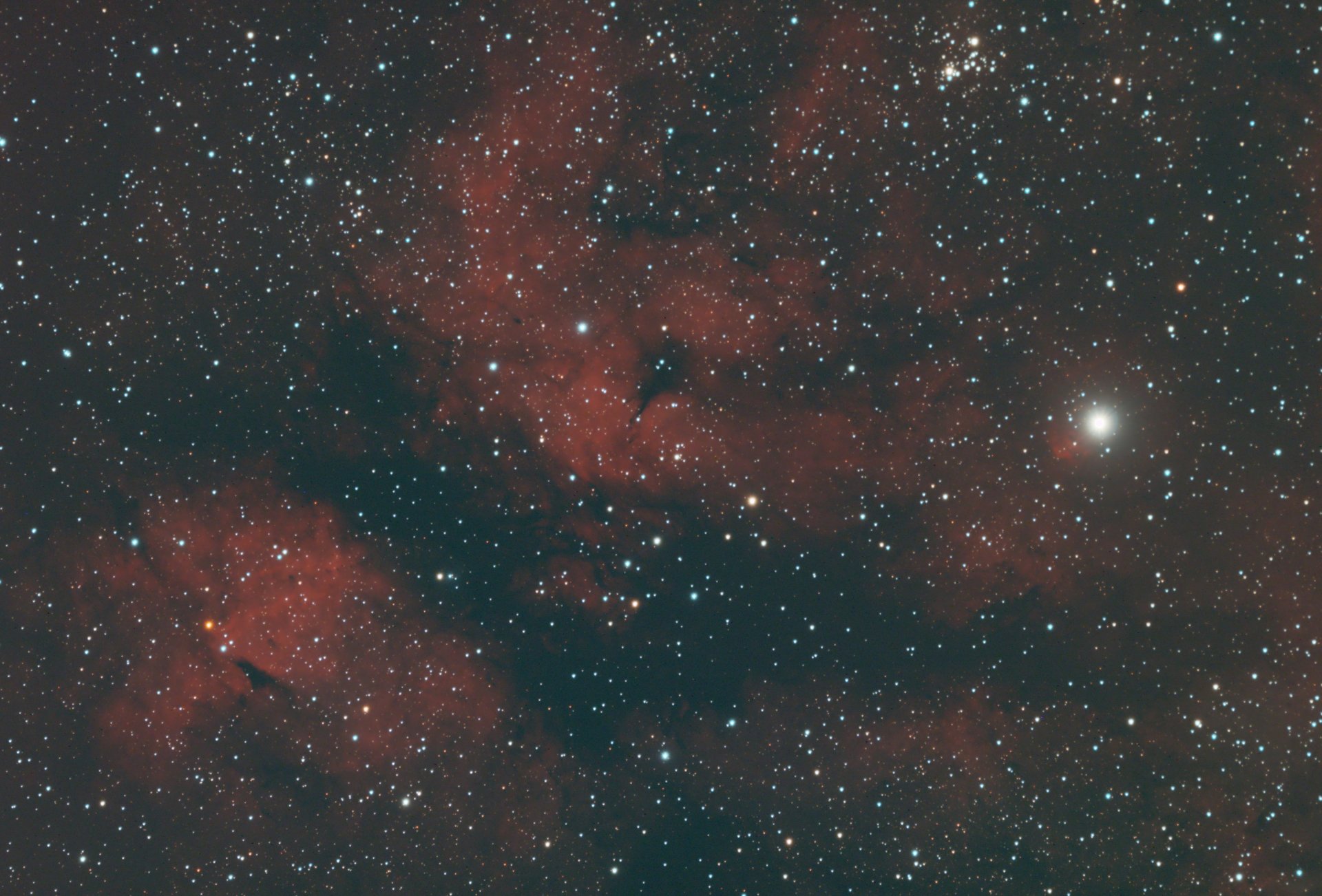 masterLight_BIN-1_EXPOSURE-180.00s_FILTER-NoFilter_RGB.jpg