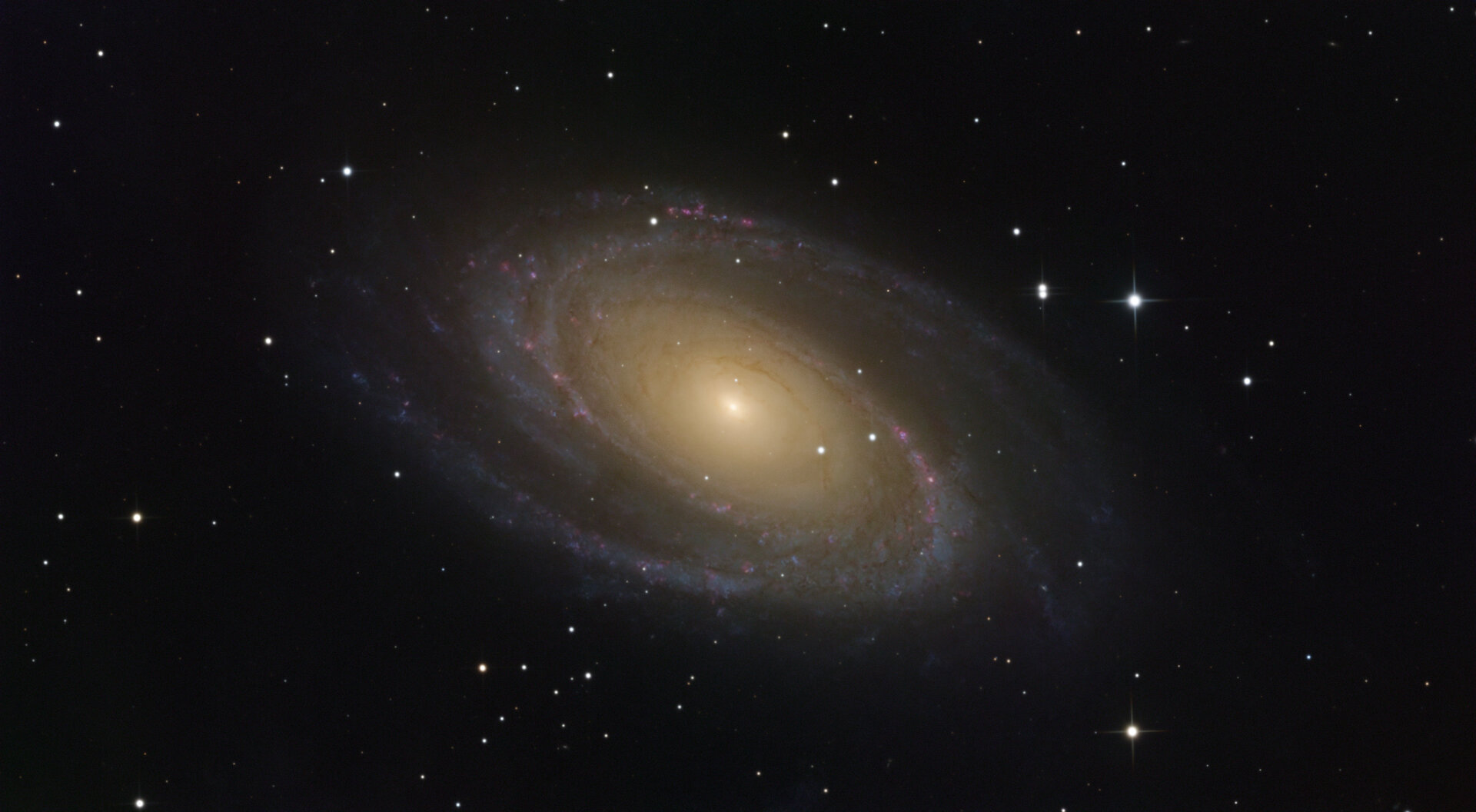Messier_81.jpg