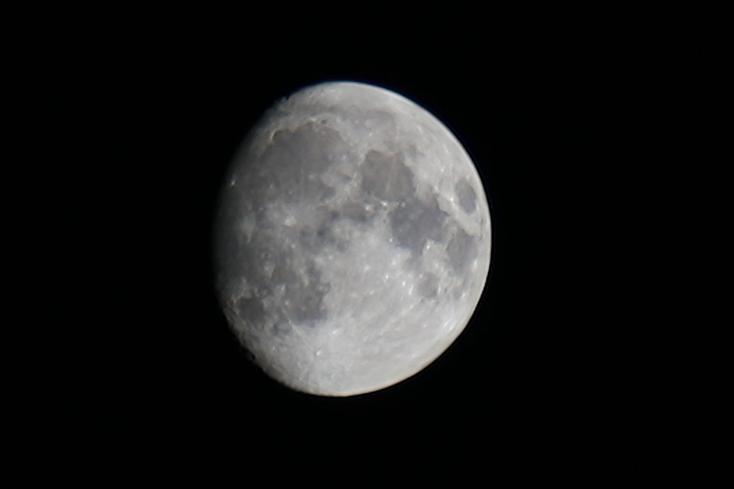 mond-141024-135mmc.jpg
