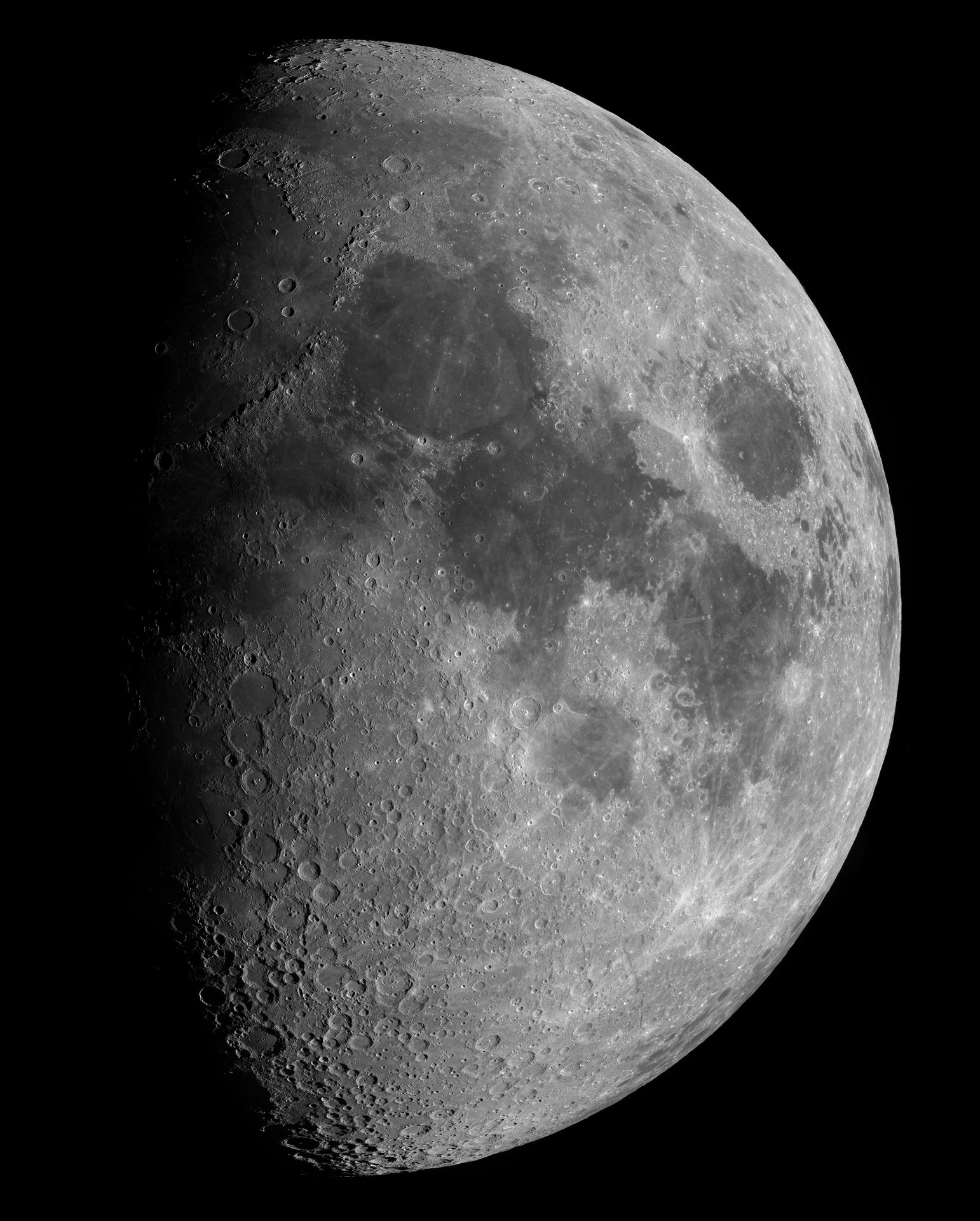 Mond 25.04.2026-252 Mp-grau-klein.jpg