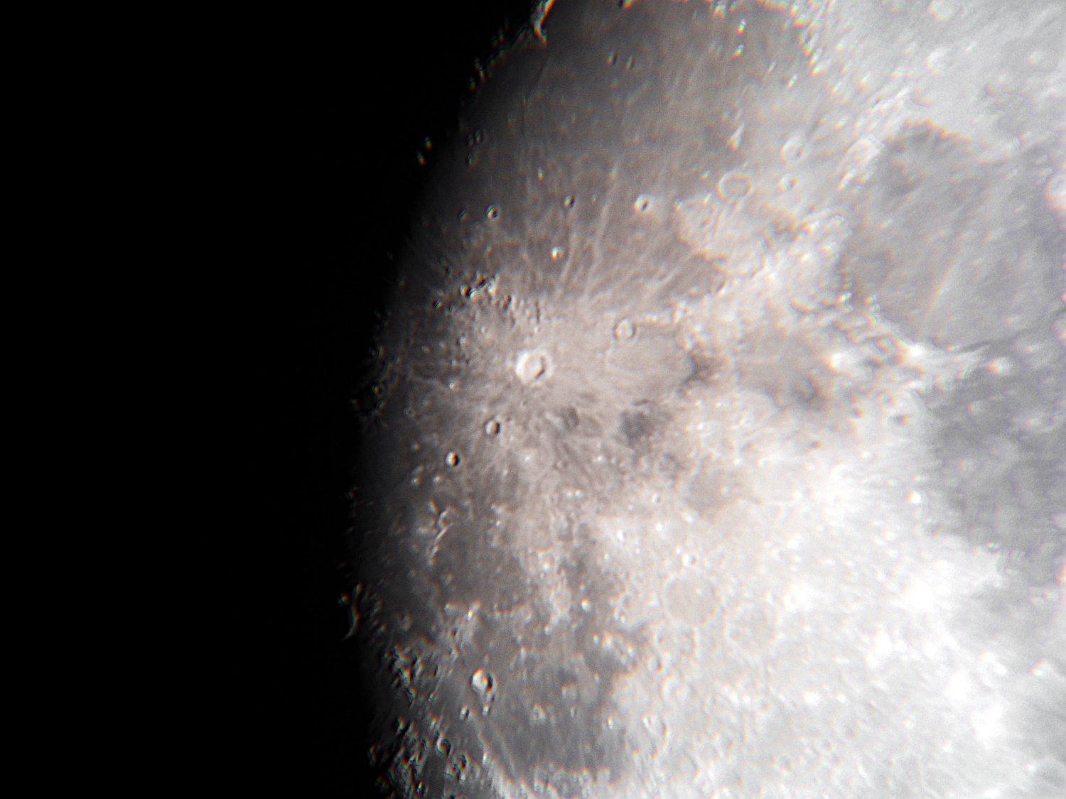 mond-P9273027-1500.jpg