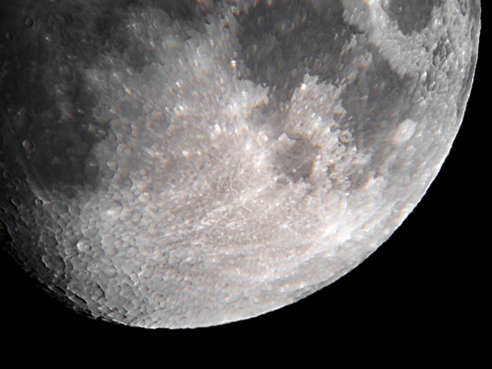 mond-P9273031-1500.jpg