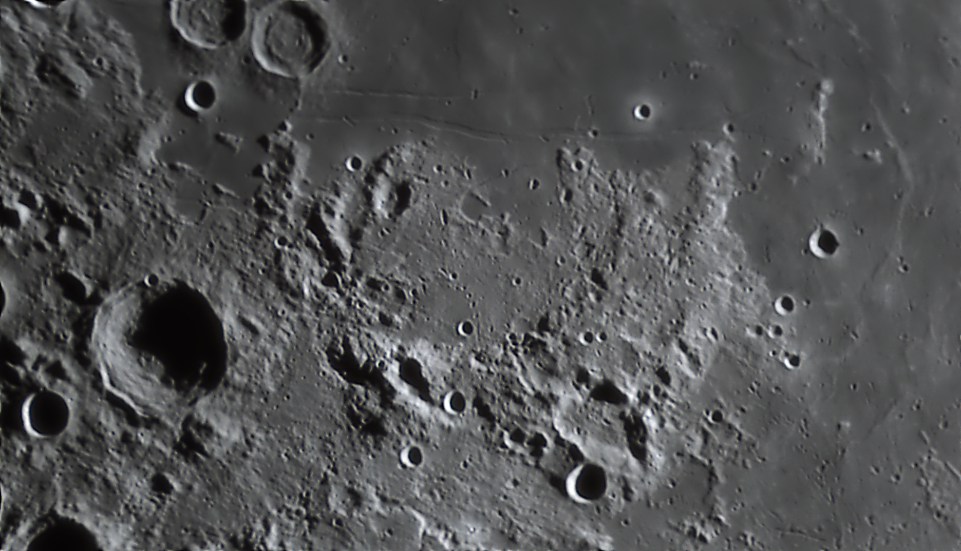 Mond - Region um Landestelle von Apollo 11.jpg