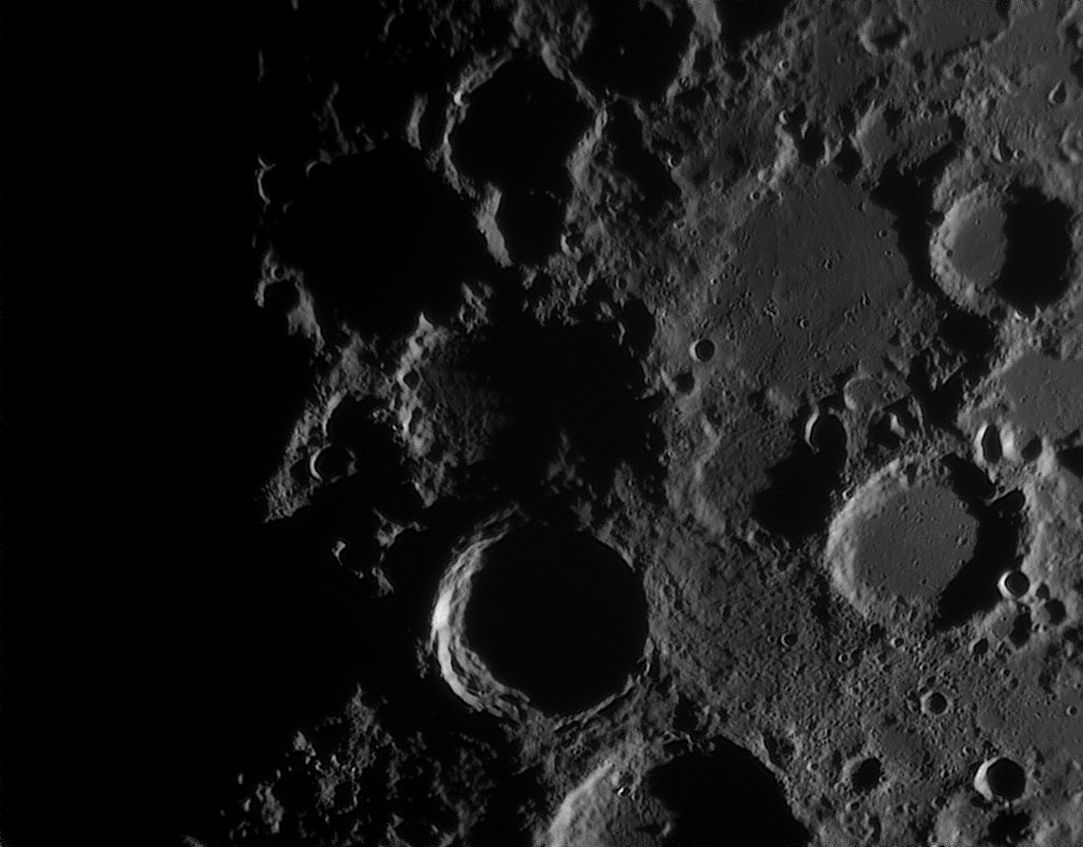 Mond-X_110519_215107c.jpg