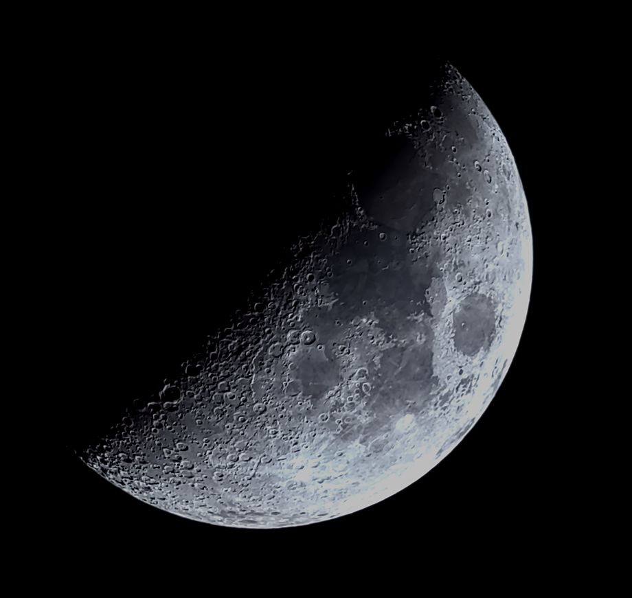 Mond_01a.jpg