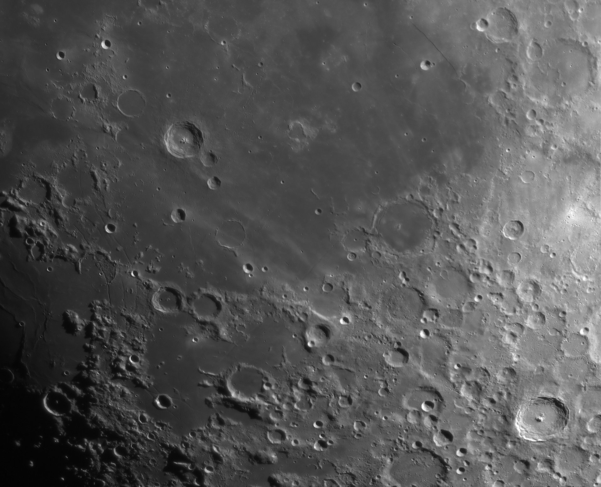 Mondmosaik_Mare_Nubium_ICE_GDB_Orange_202104222_3900.jpg