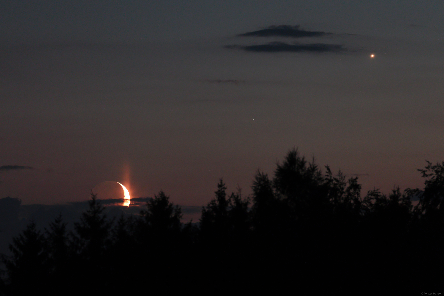 MondVenus20260717B0206A2MP.jpg