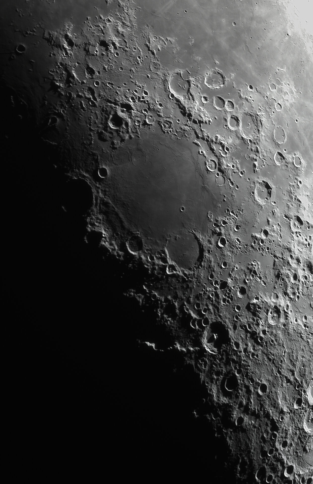 moon 21.5.26 02.jpg