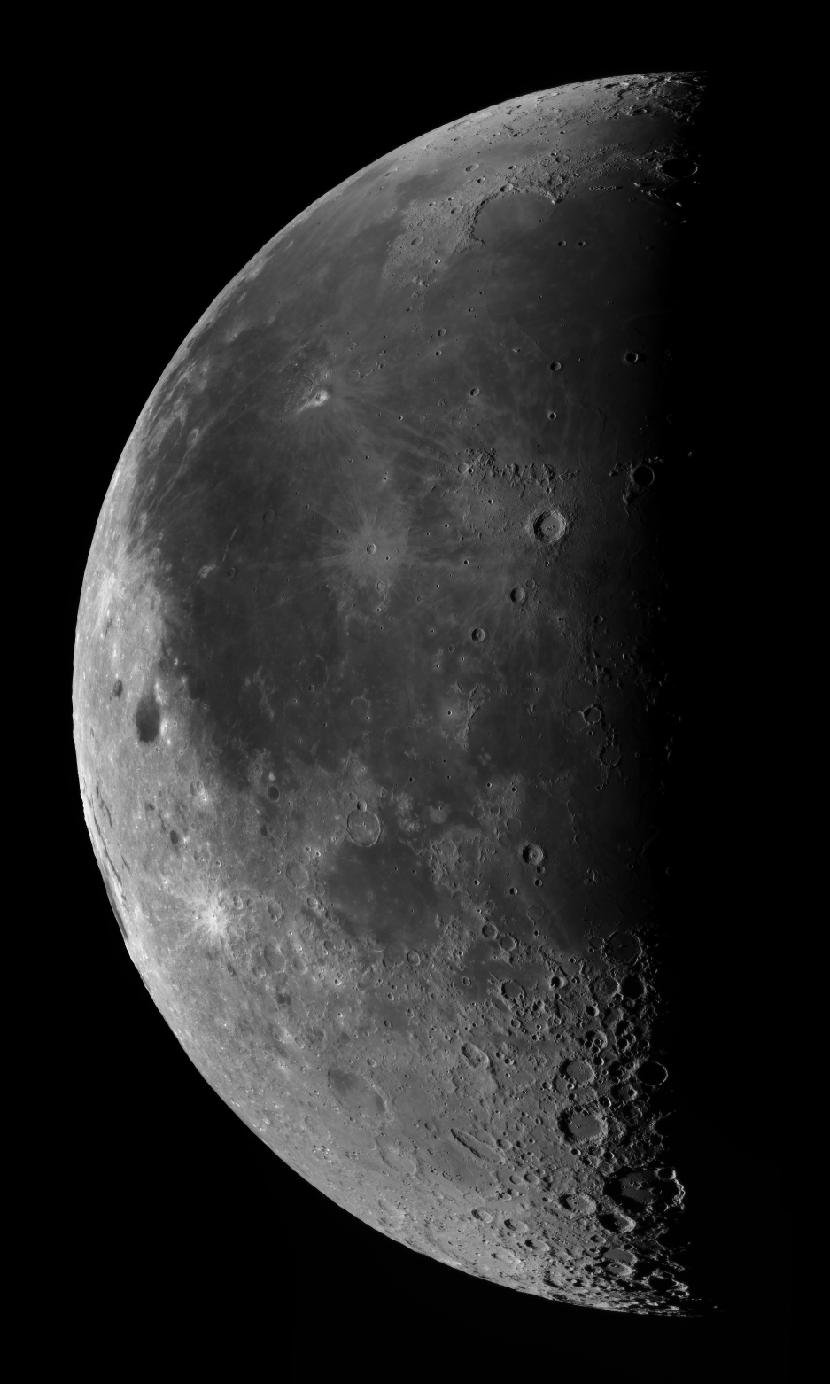 Moon-Pano-ICE-v01-PI-final-klein.jpg