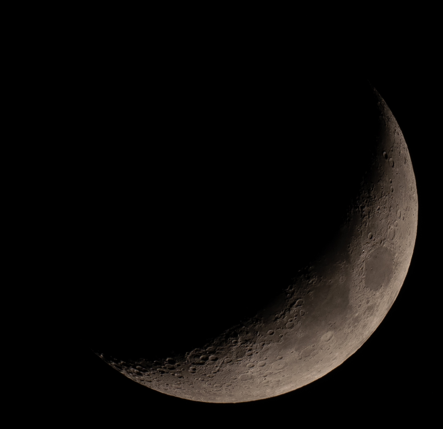 Moon01.jpg