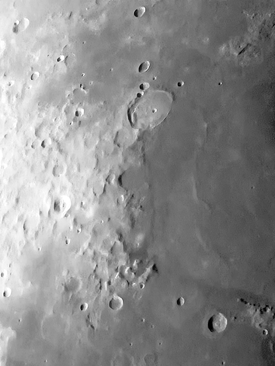 moon2.jpg
