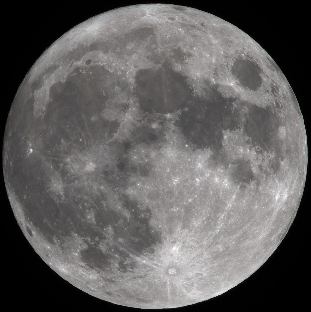 Moon_010426_232136_L_Exposure=6.2ms_Gain=140_lapl5_ap922_stitch_6.jpg