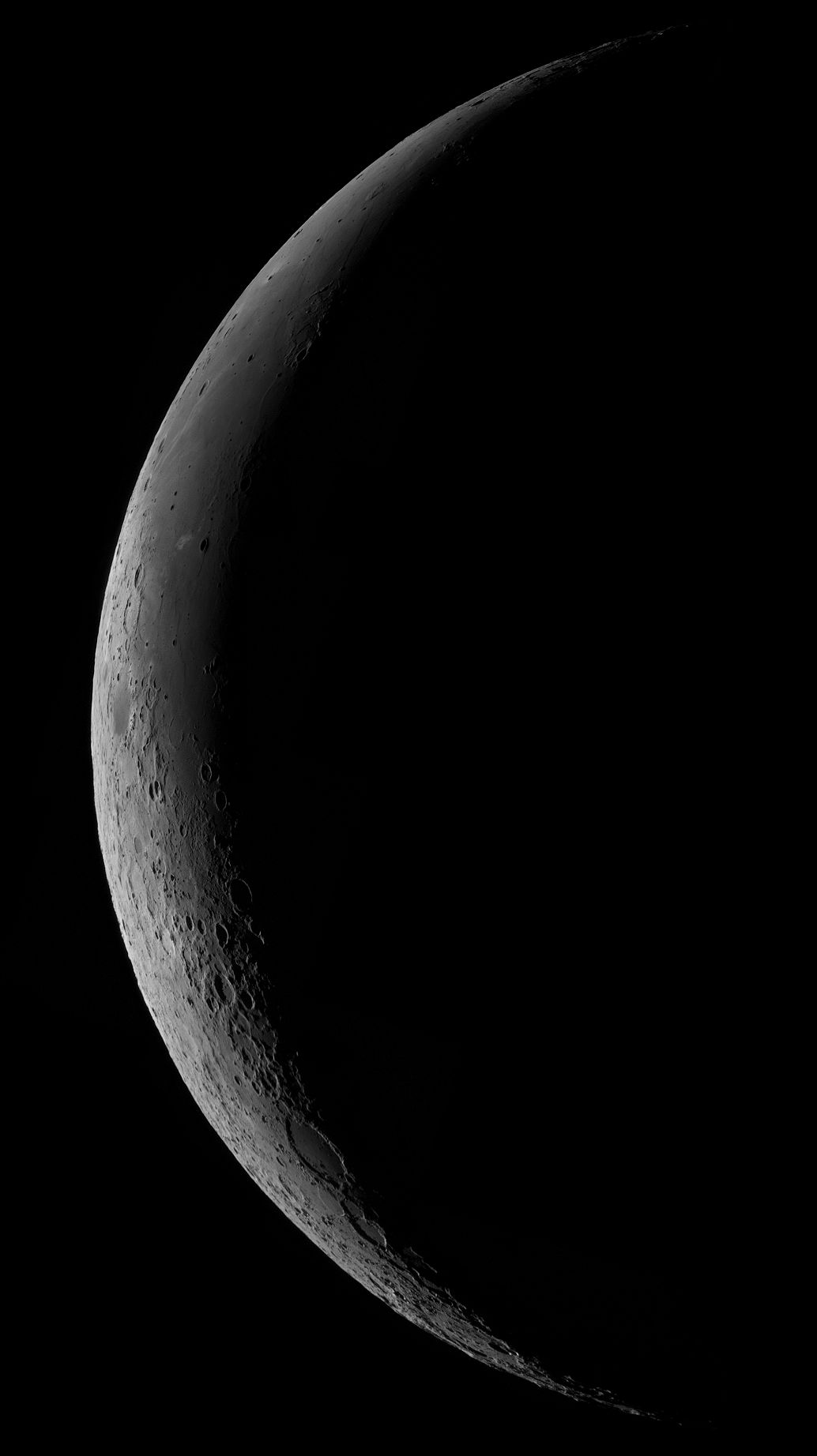 Moon_041218_p50c.jpg