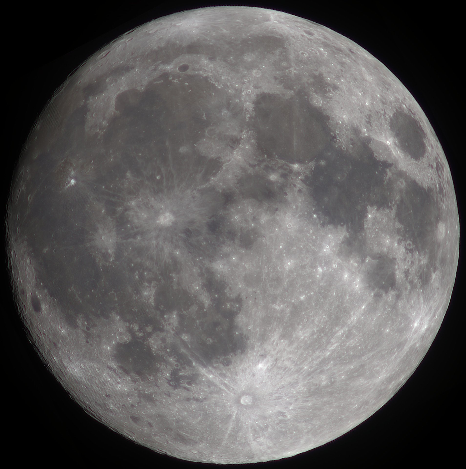 Moon_060925_230713_RGB-400mmp150c.jpg