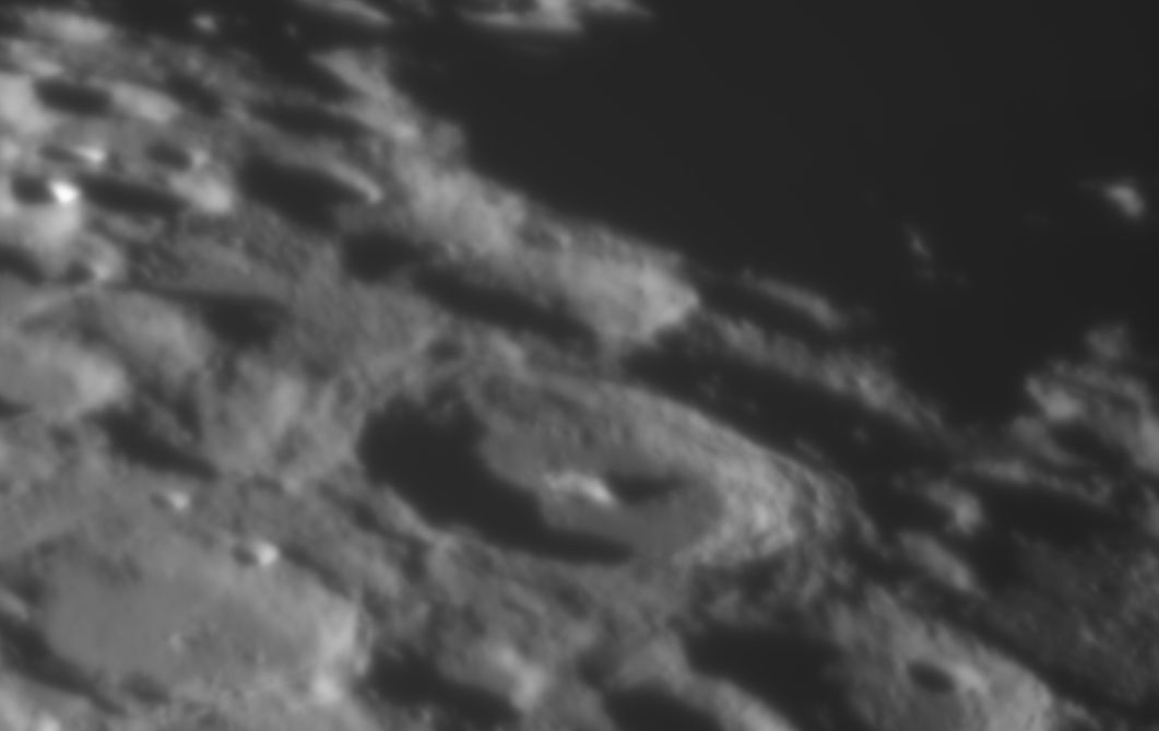 Moon_070425_195921_lapl5_ap929.jpg