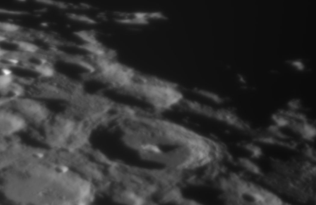 Moon_070425_204155_lapl5_ap922.jpg