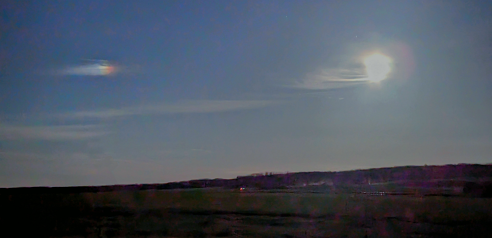 Moon_20240-03-25_19-15.png
