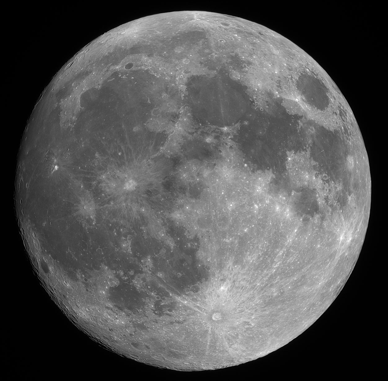 Moon_220424_234134-400mmc.jpg