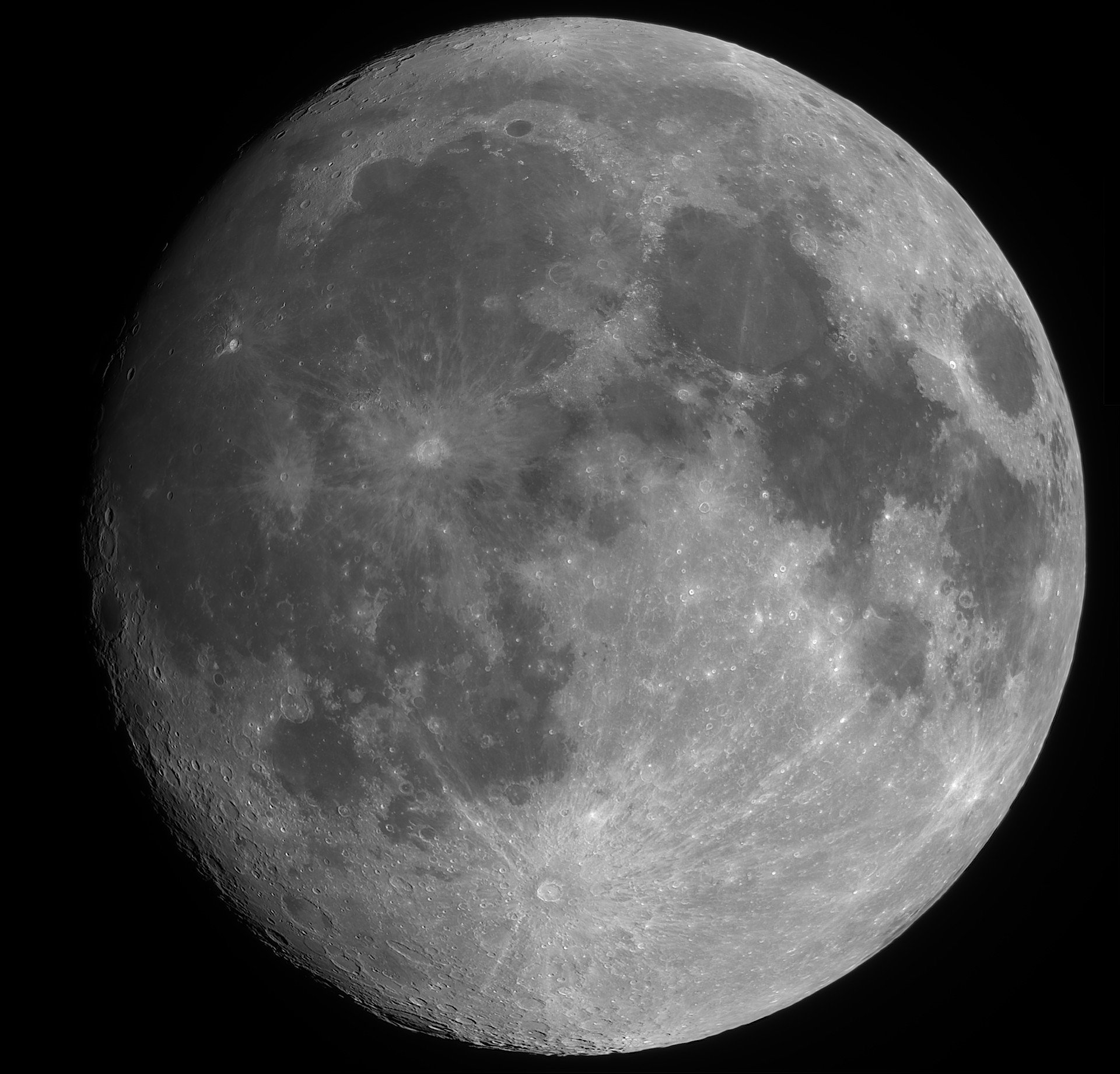 Moon_240926_233213_R-450mm-1920px-c.jpg