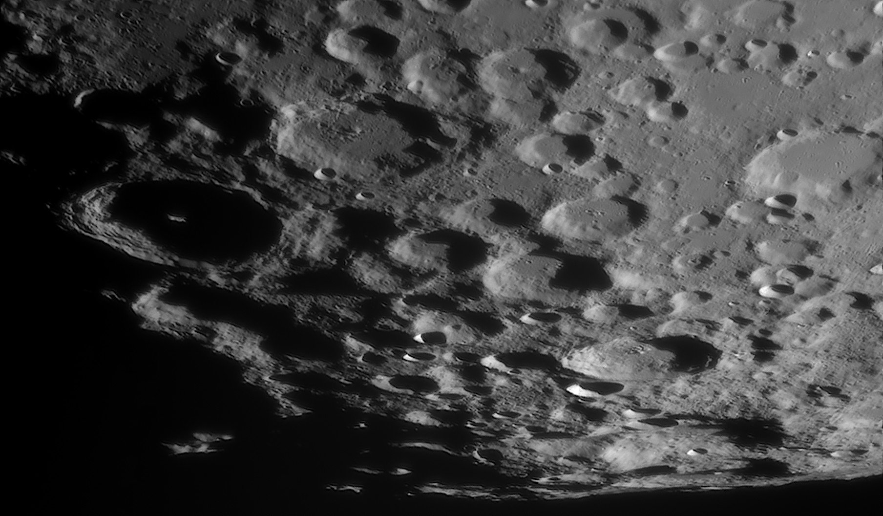 moretus_060425_214537c.jpg