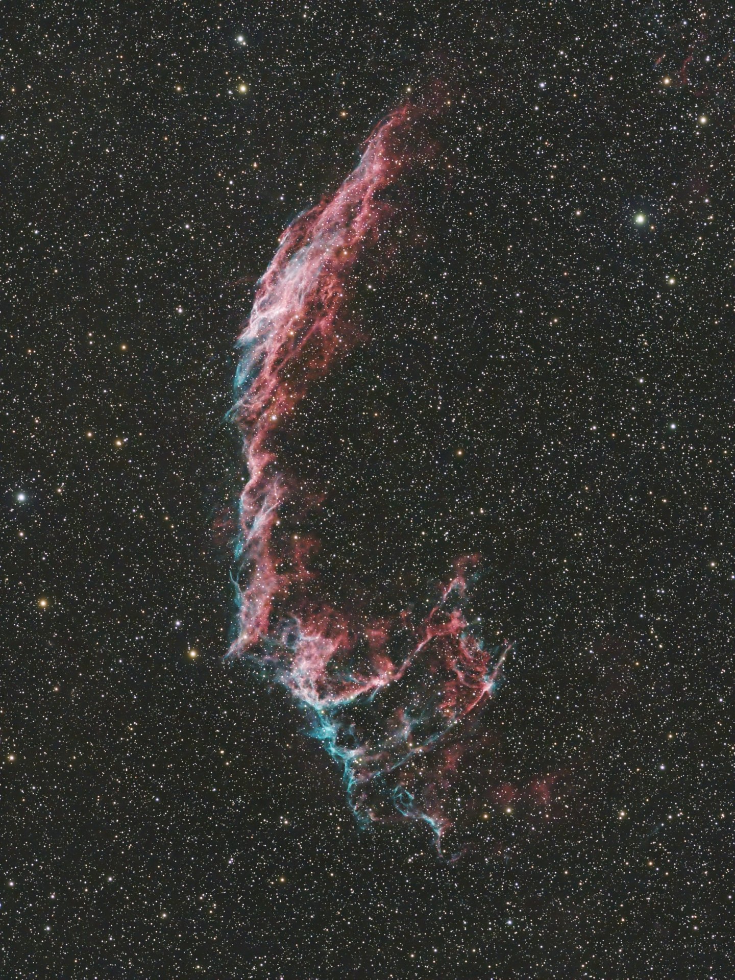 NGC6992_Stack_16bits_300frames_1800s._pixinsight.jpg