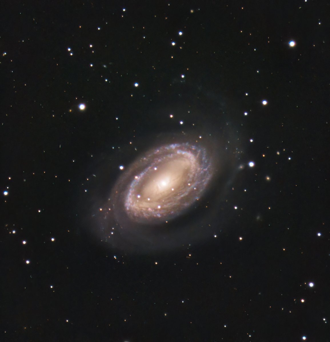 NGC_4725_final jpg.jpg