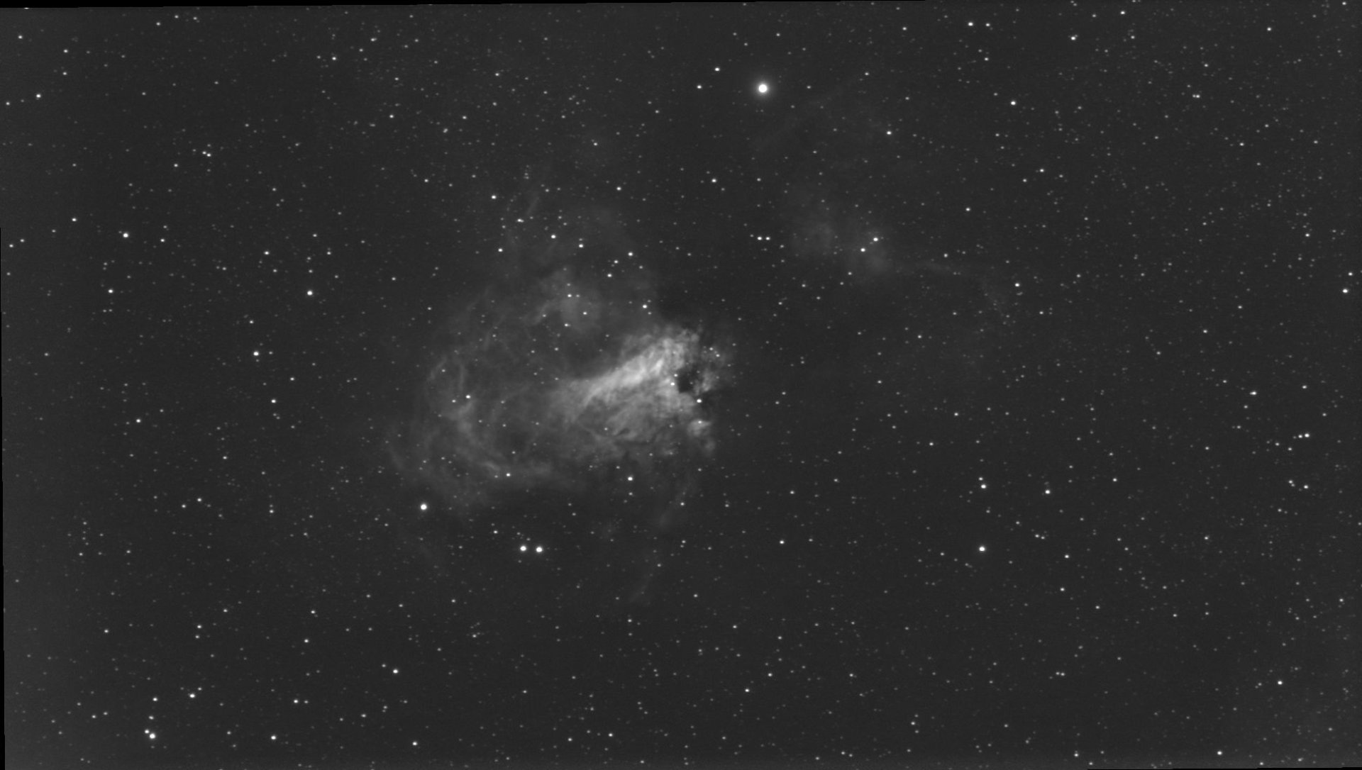 omega-200mm-120726-h-alpha_2.jpg