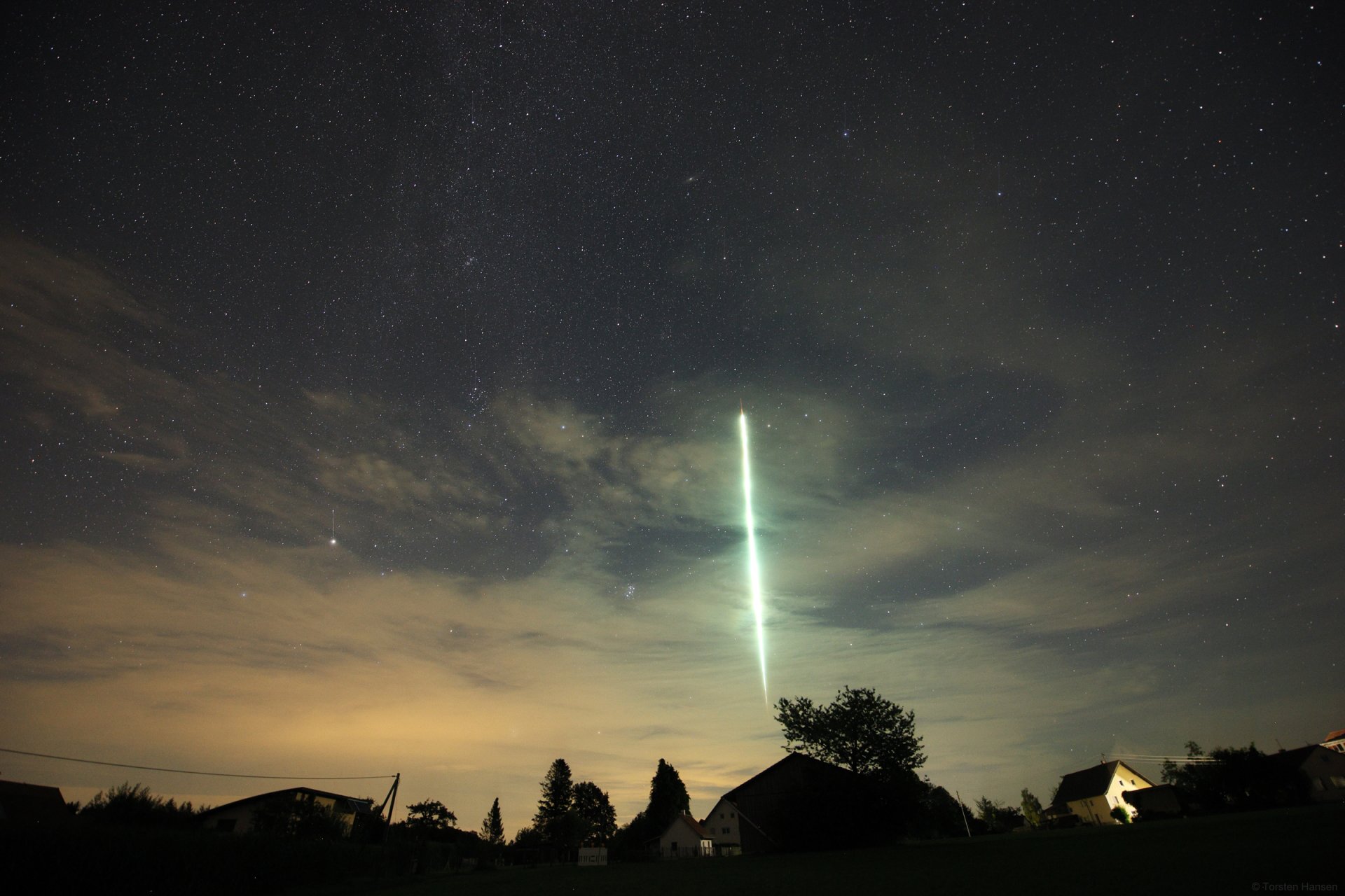 Perseiden20240814BolideB0002UT0015f14mmEOSR6IIA4MP.jpg