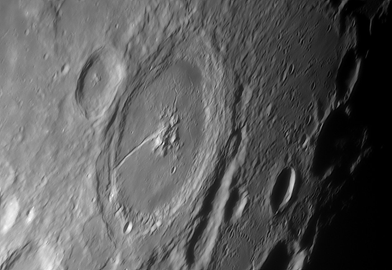 petavius_071125_000715_Rc.jpg