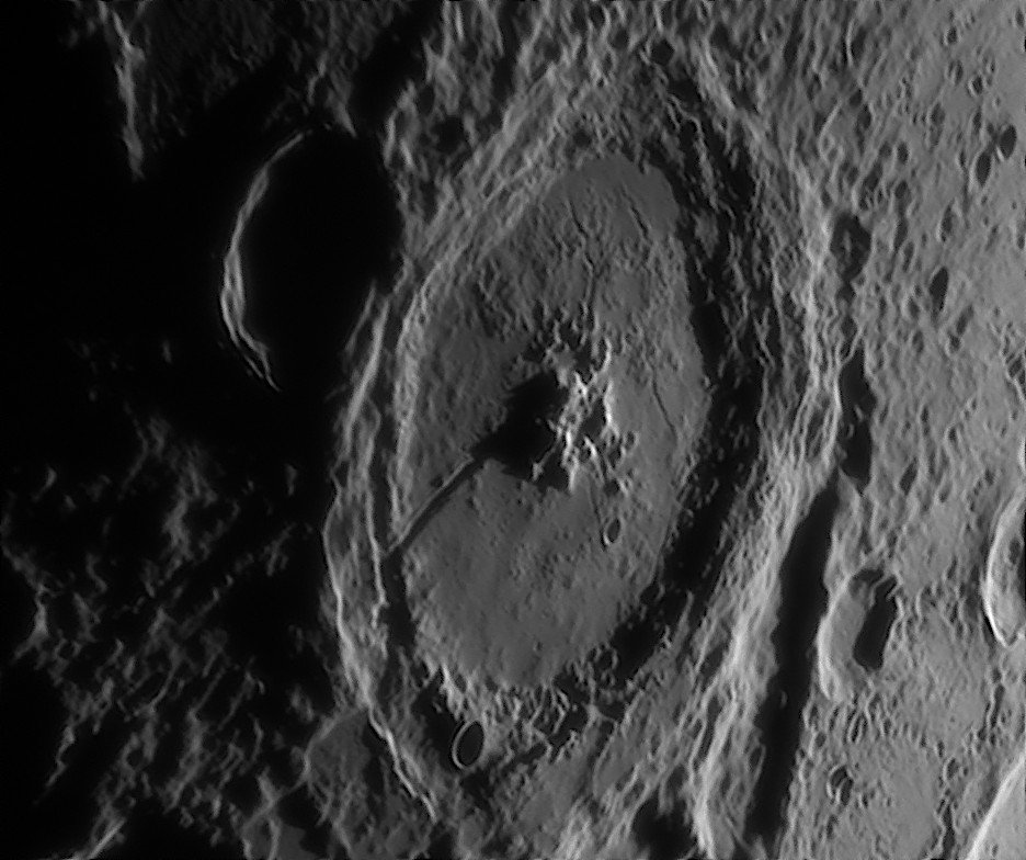 petavius_300425_210717c.jpg