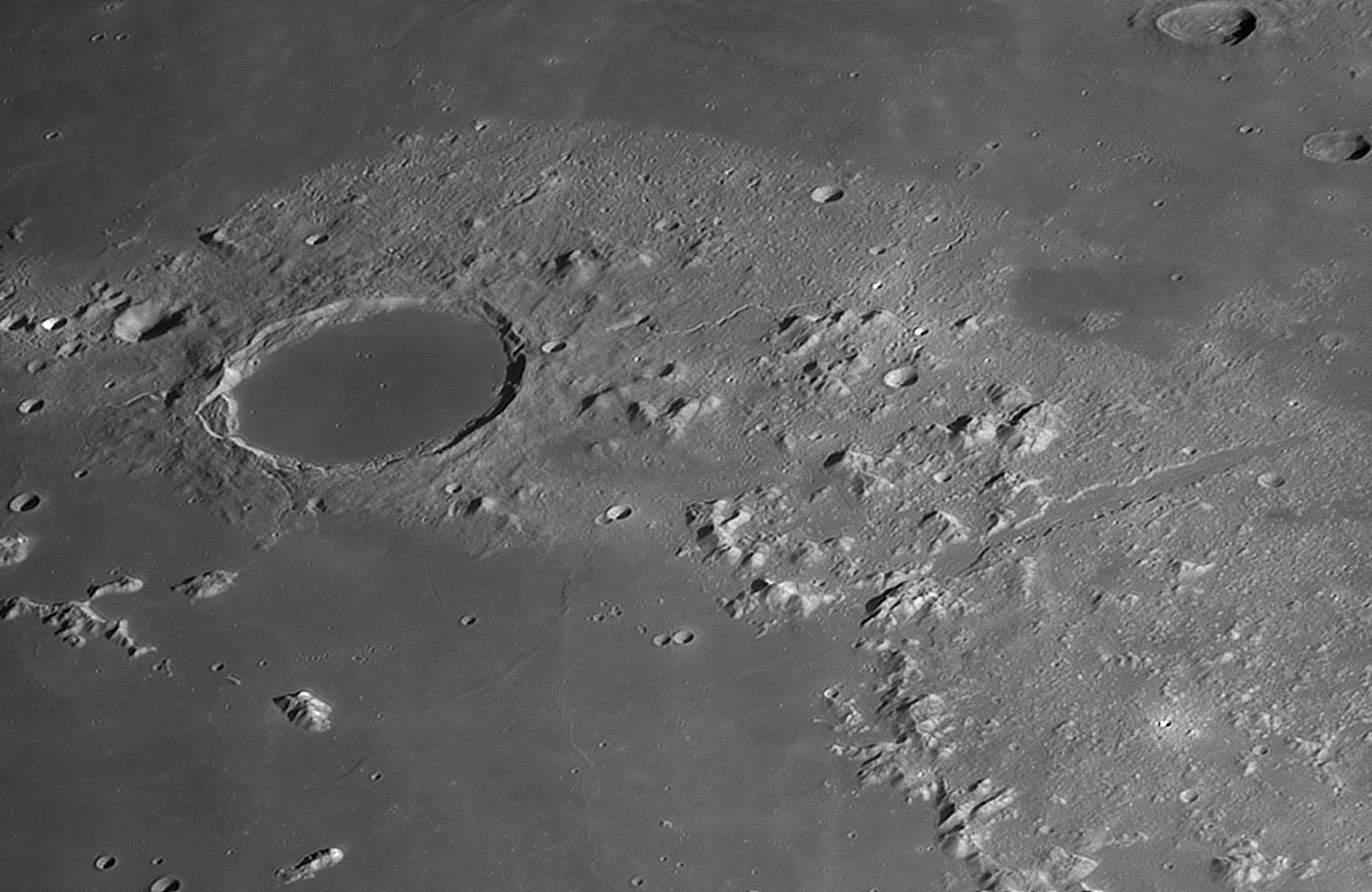 plato_200324_213039p120c-crop.jpg