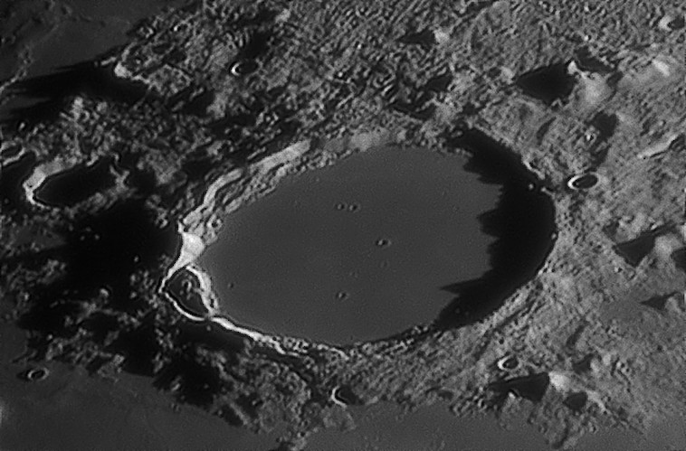 plato_280523_213354p120c.jpg