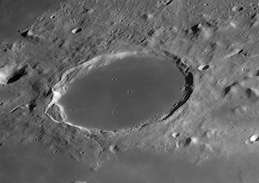 plato_301225_183955_Rp120c.jpg