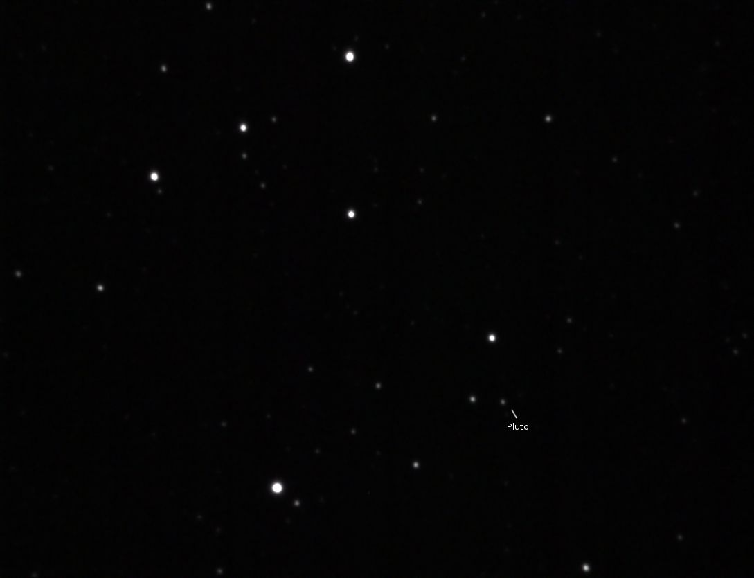 pluto_220819_2334uhr-nc.jpg