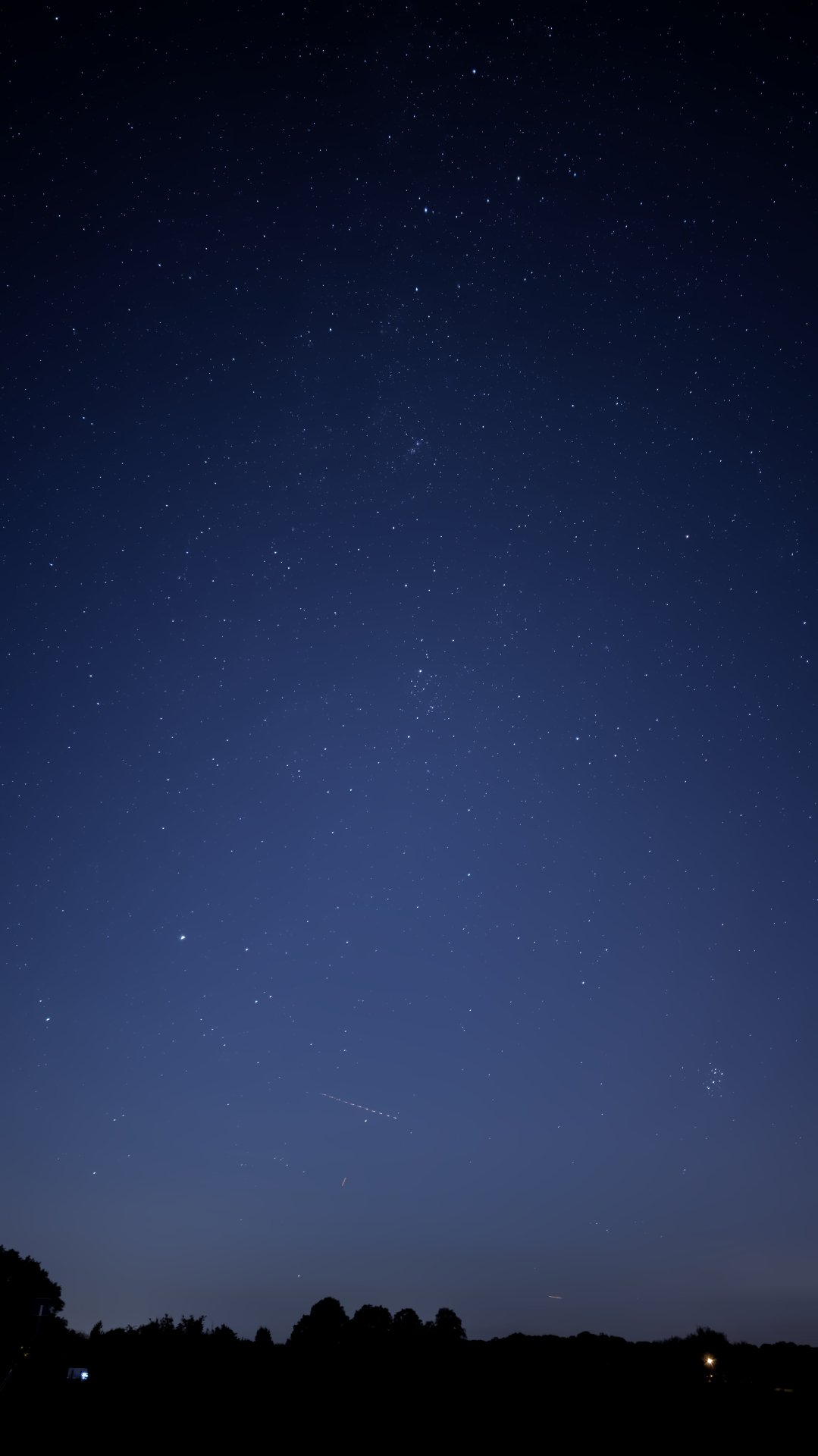 PXL_20241011_191615403.NIGHT.RAW-02.ORIGINAL.jpeg