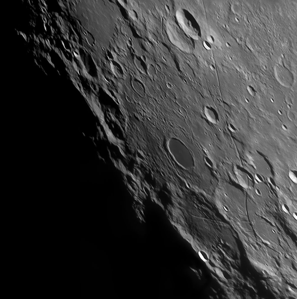 rimae_sirsalis_140222_211140c.jpg