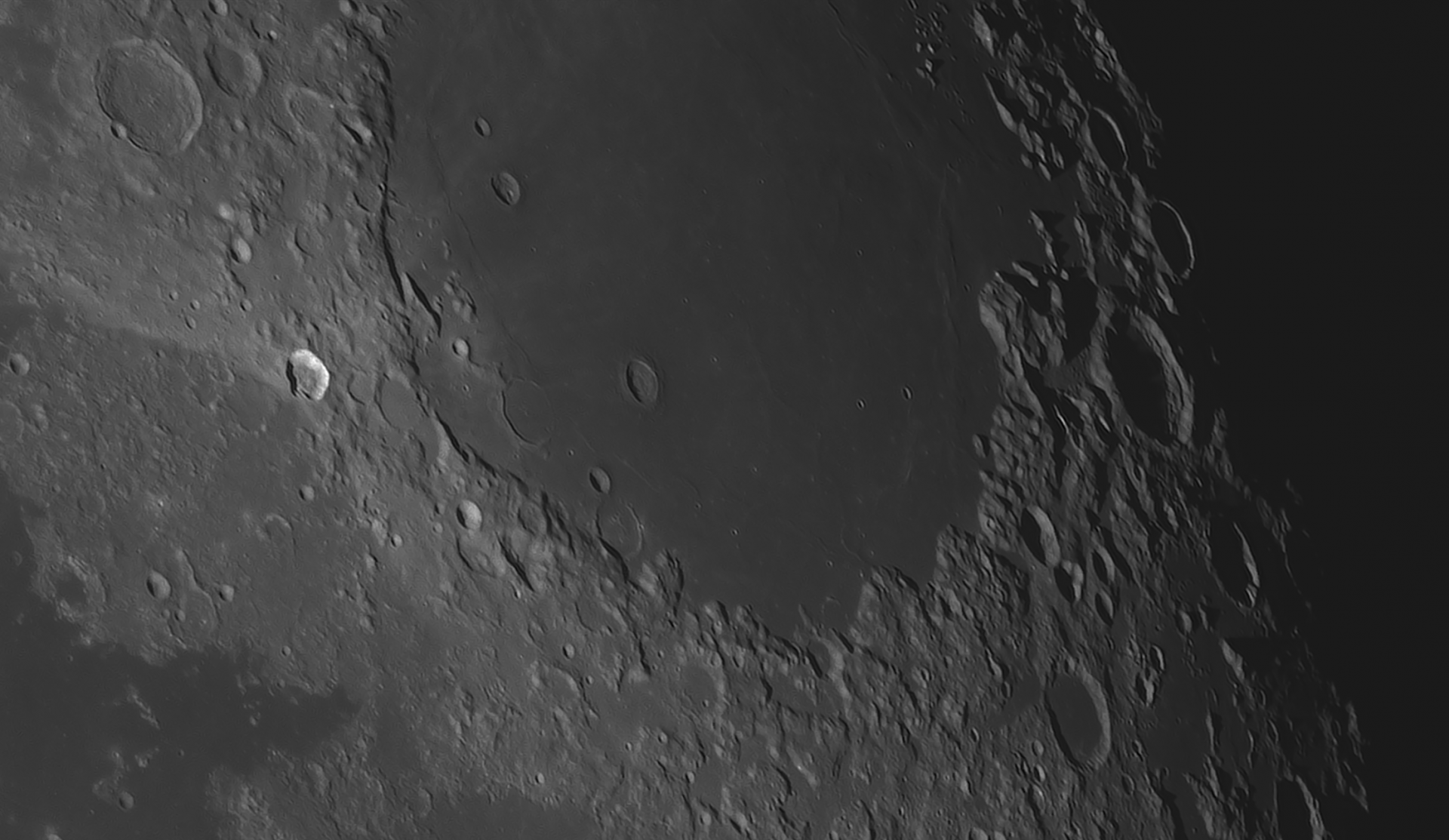 Rot_von_23_33_53_lapl3_ap5922_5 Mare Crisium.png