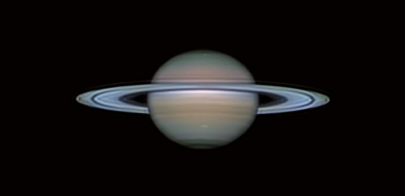 Saturn mit Sturm und Dione.jpg