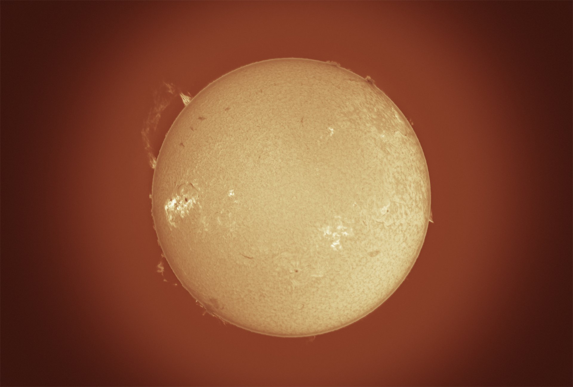Sonne_Voll_Hell_klein.jpg