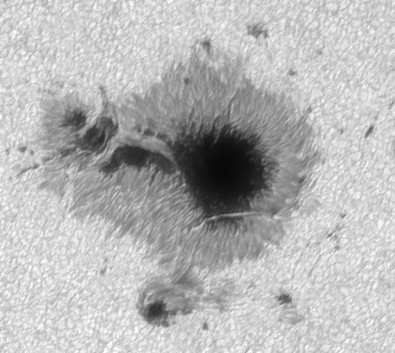 sonnenfleck-ani-110724-932-1124v.gif